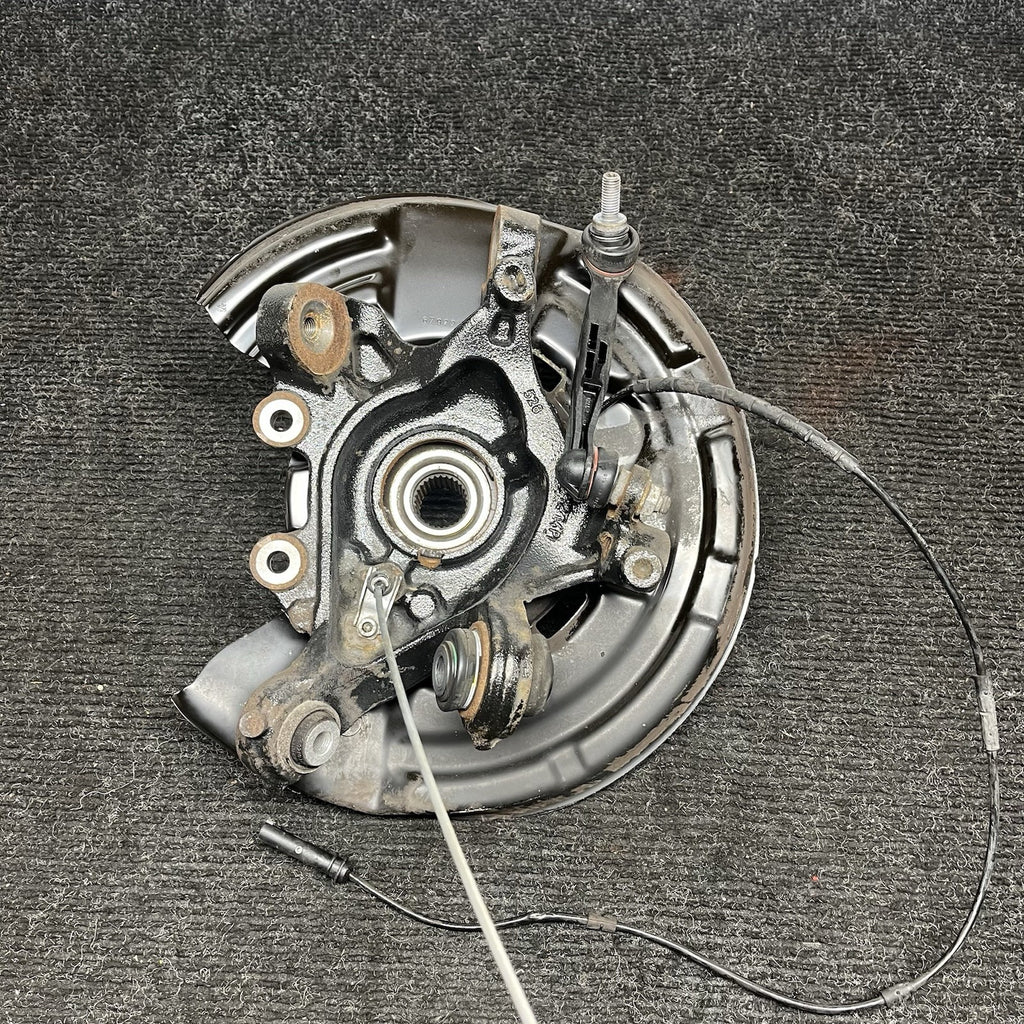 ☑️ 14-21 BMW 228i 230i M235i M240i F22 REAR RIGHT PASSENGER SPINDLE KNUCKLE HUB