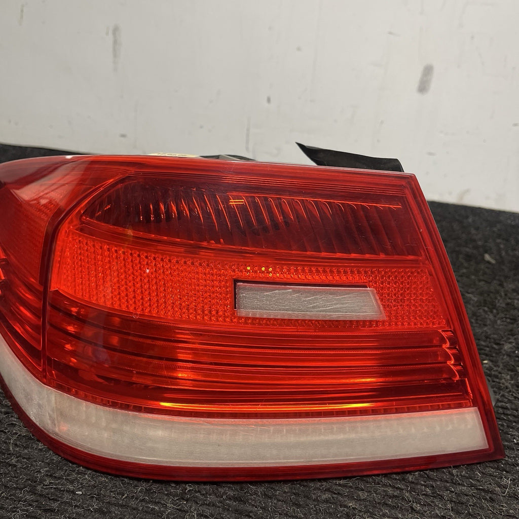 ☑️07-10 BMW E92 Coupe Left Side Outer Tail Light Taillight Lamp Pre-LCI 7174403