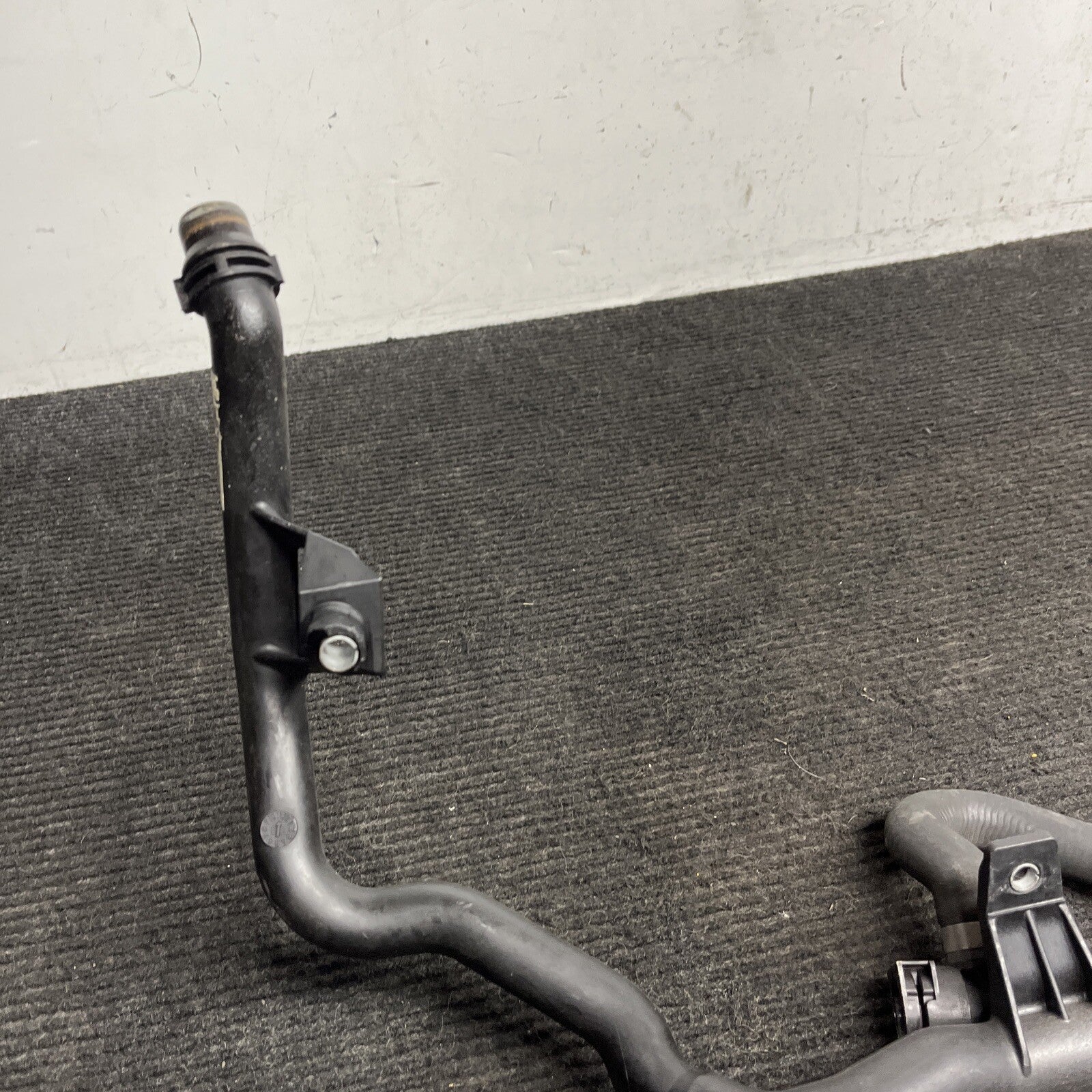☑️ 09-16 OEM BMW E89 Z4 35i DCT Radiator N54 Engine Coolant Pipe Hose Lower