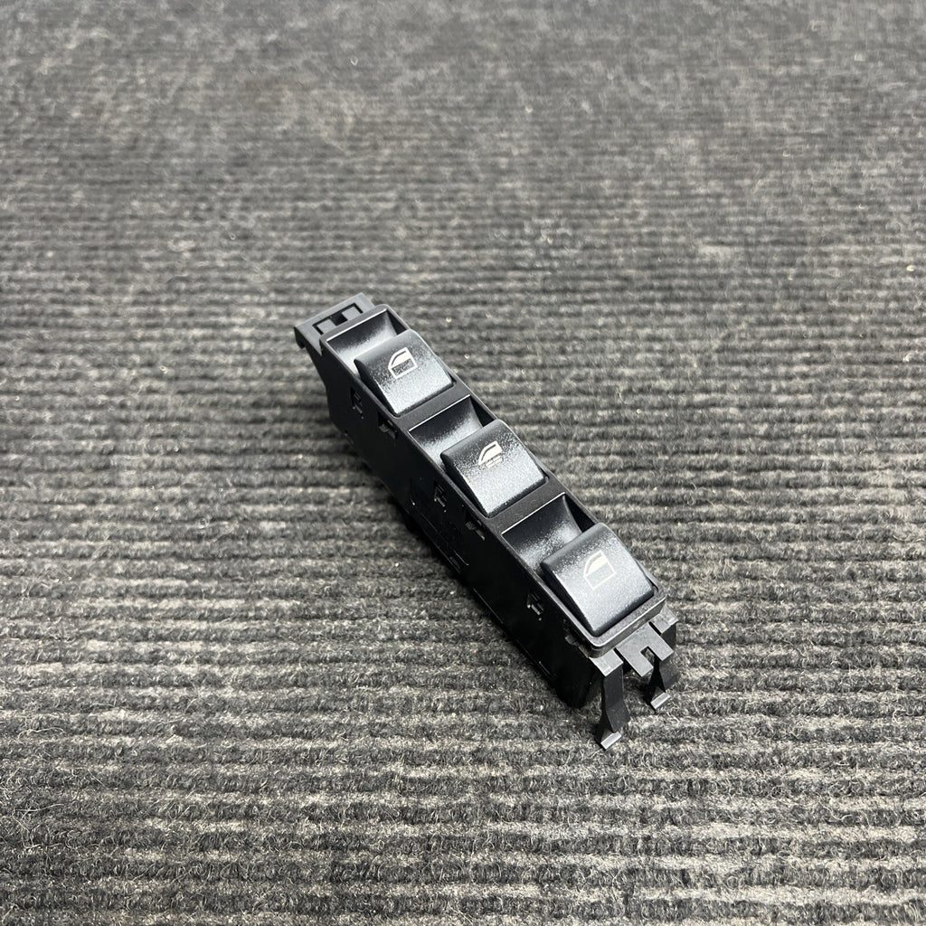 ☑️ 01-06 OEM BMW M3 Driver Electric Window Switch - CONVERTIBLE - Part #6902183