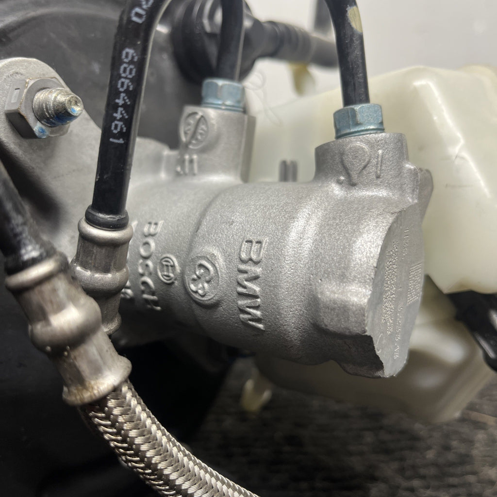 ☑️ 2012-2018 BMW F30 3-SERIES N20 BRAKE BOOSTER MASTER CYLINDER W/ RESERVOIR OEM