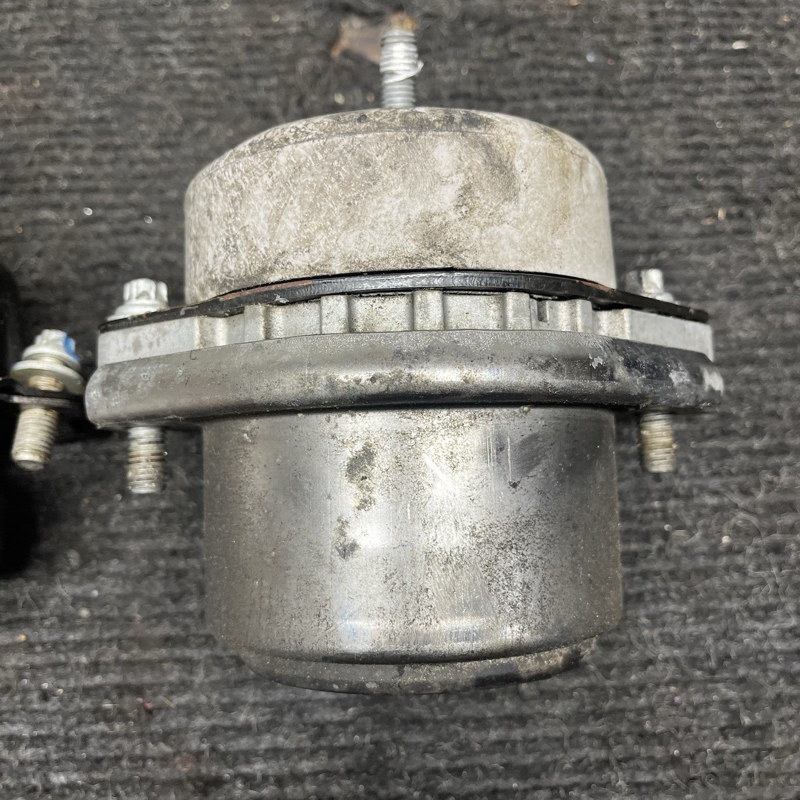 ☑️10-19 BMW E70 E71 X5 X6 XDRIVE35I Front Engine Motor Mount Bracket 6780260 OEM