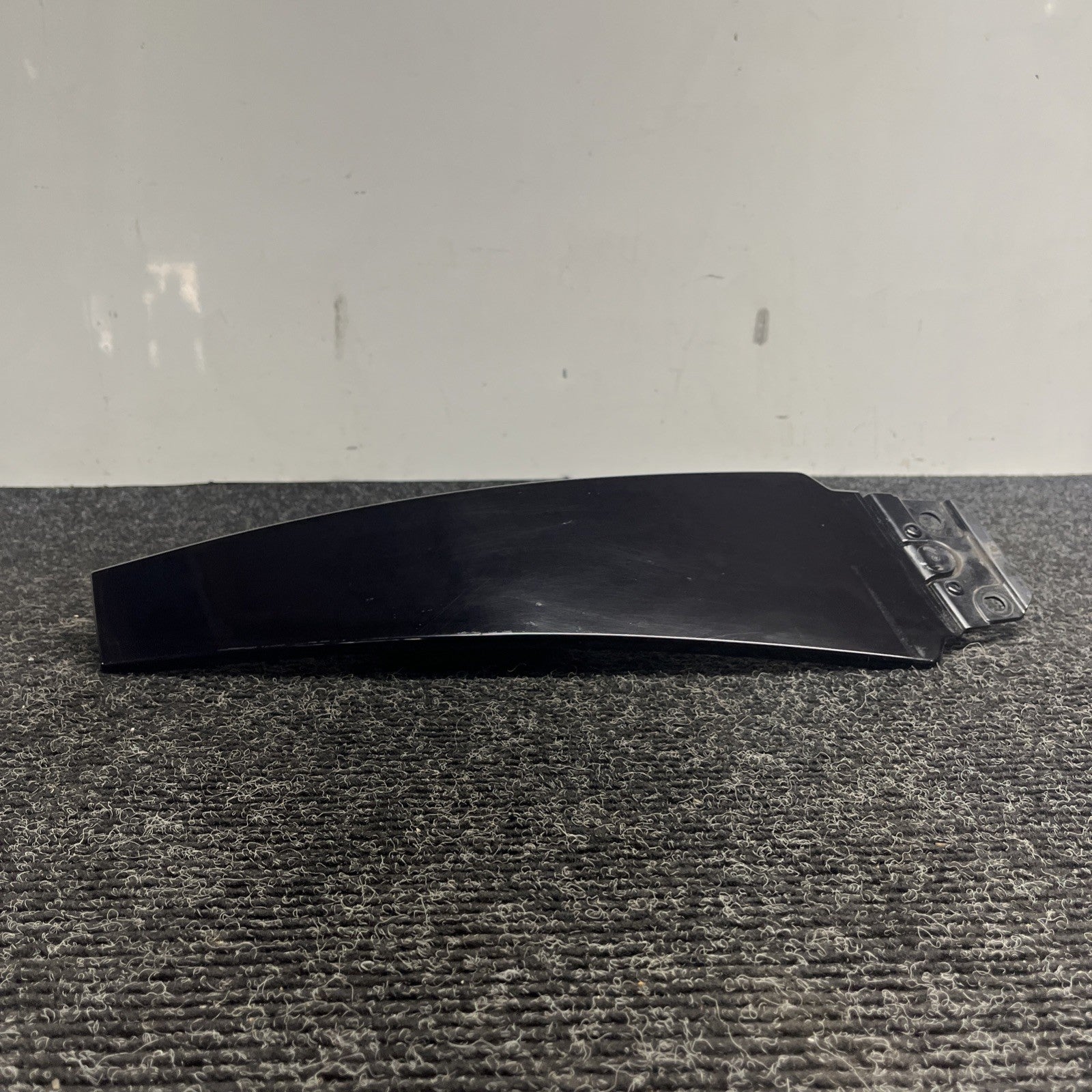 ☑️ 14-17 Maserati Ghibli Front Left Driver Side Door Pillar Trim Panel OEM