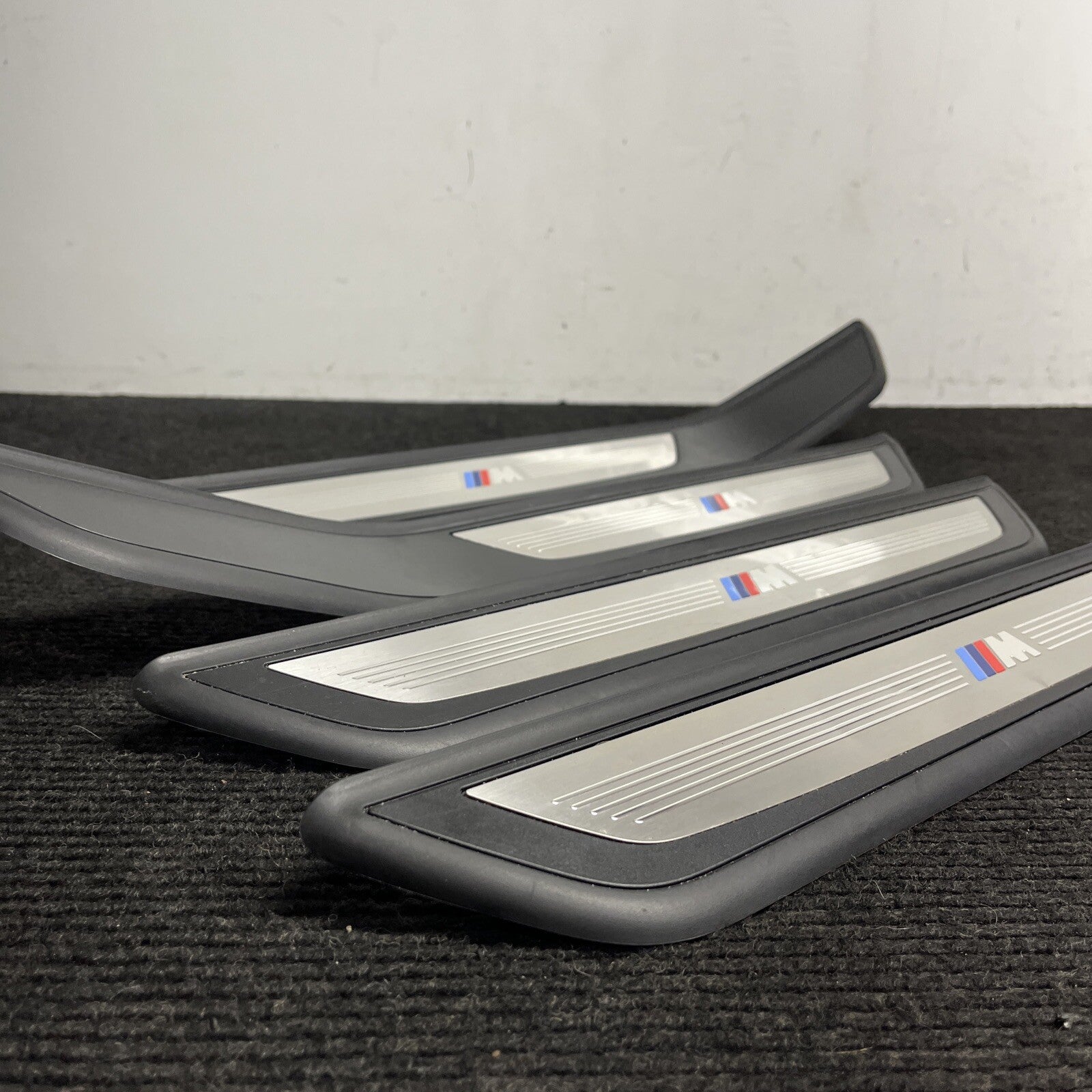 ☑️ 2010 BMW 750i SET OF 4 M SPORT DOOR SCUFF SILL PLATES TRIM COVER OEM