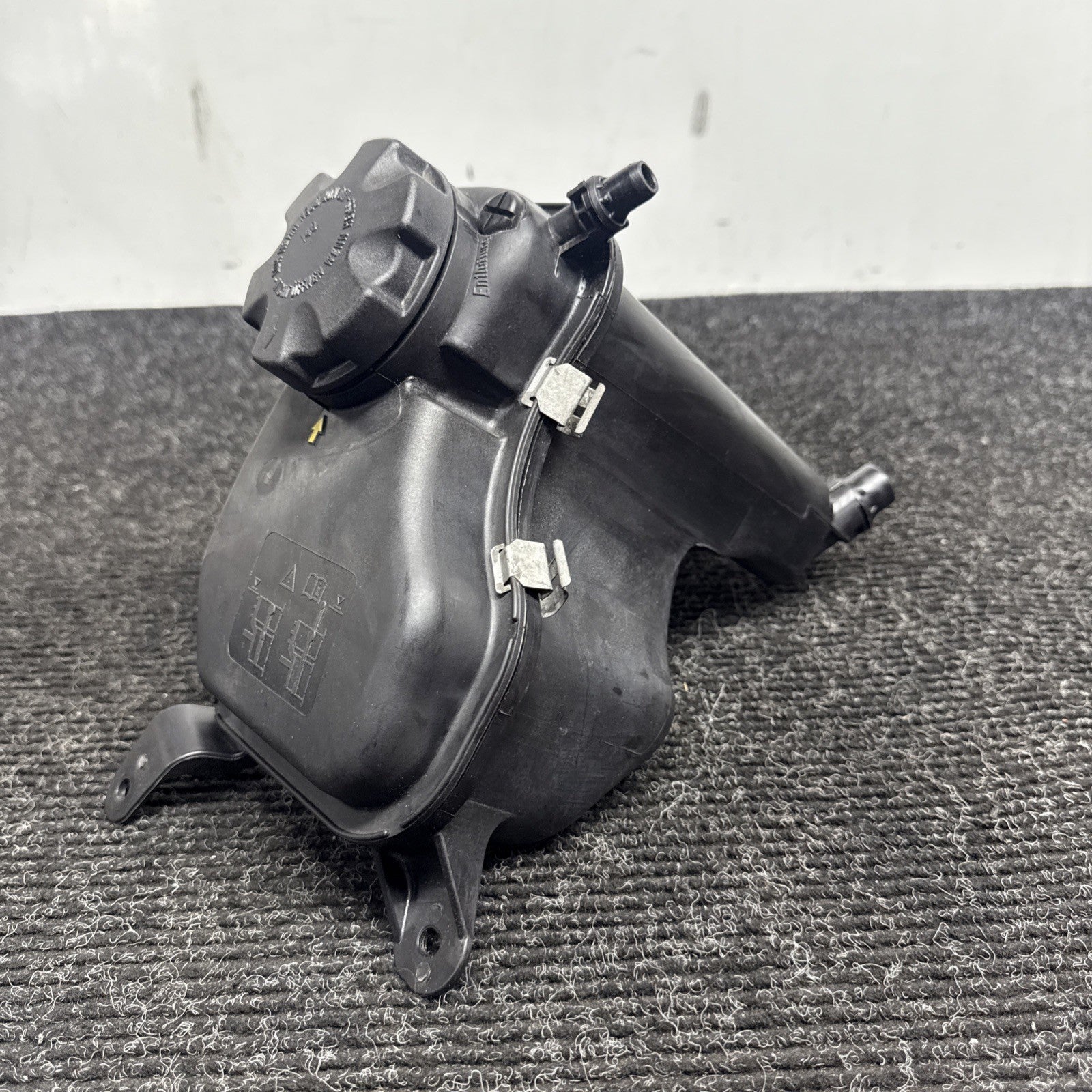 ☑️ 06-13 BMW E82 E88 E90 E92 E93 Radiator Expansion Tank Coolant Reservoir OEM