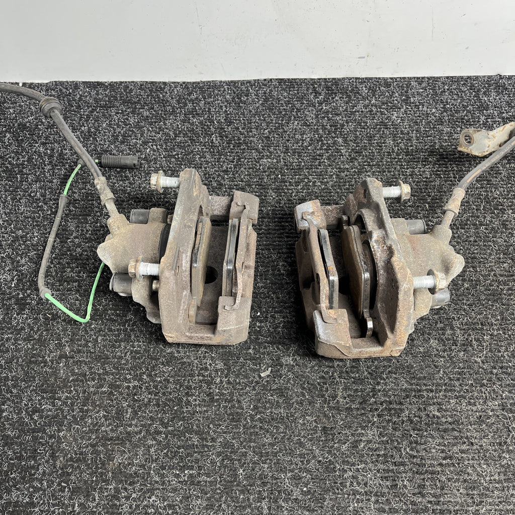☑️ 01-06 BMW E46 330i 330Ci RWD FRONT LEFT & RIGHT BRAKE CALIPER SET OEM