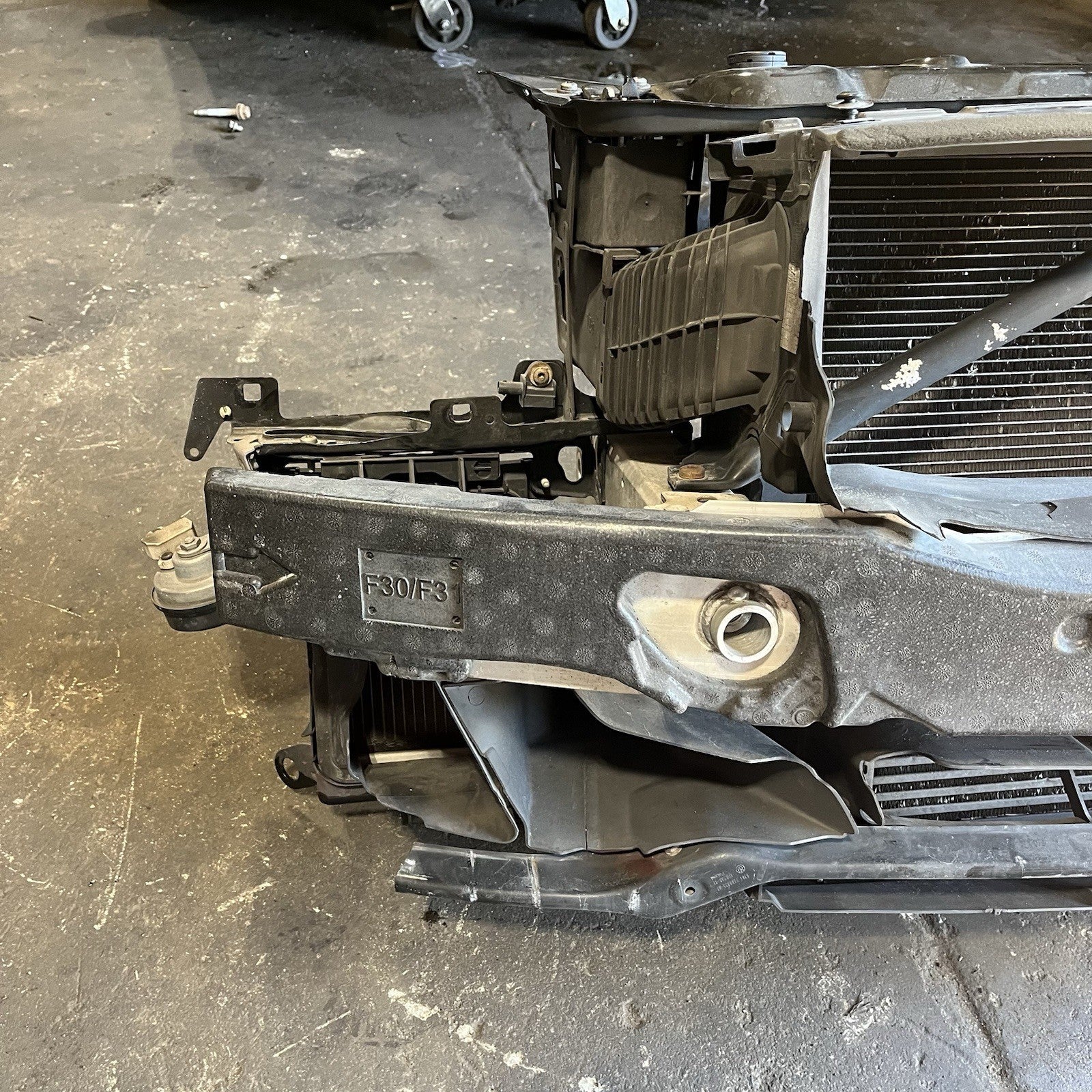 ☑️ 11-15 BMW 320 328 F30 FRONT CLIP AC INTERCOOLER RADIATOR CORE SUPPORT W/ FAN