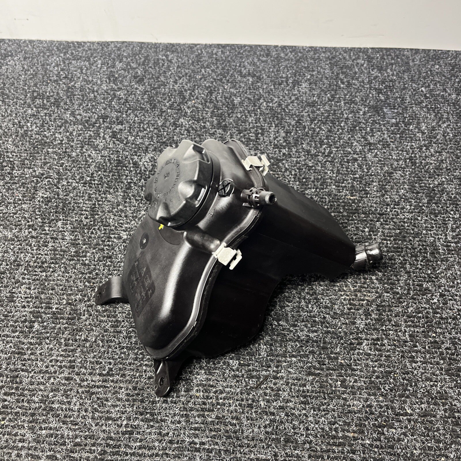 ☑️ 06-13 OEM BMW E90 E92 E93 E89 335 Radiator Coolant Bottle Reservoir Tank
