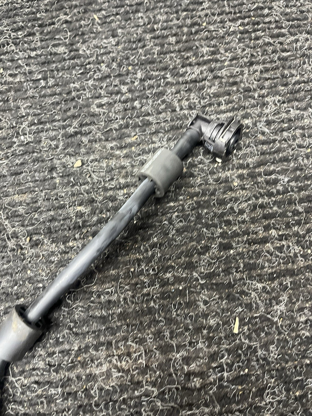 ☑️ 08-13 OEM BMW E90 E92 E93 M3 S65 Engine Coolant Reservoir Vent Pipe