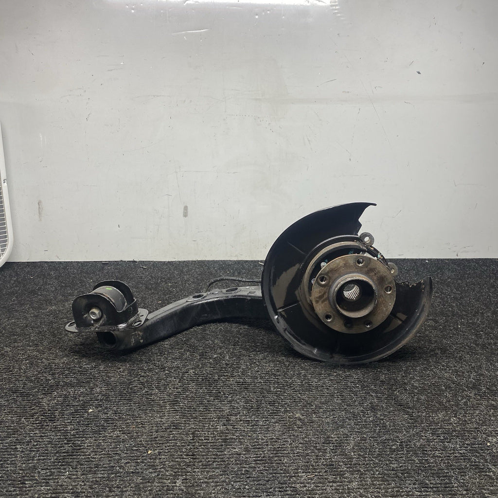 ☑️ 03-08 BMW E85 E86 Z4 Rear Left Driver Side Spindle Knuckle Hub w/ Shield OEM