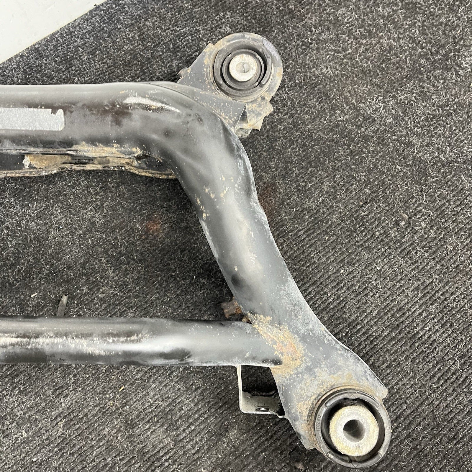 ☑️98-06 BMW E46 3 Series Rear Lower Axle Subframe Crossmember Carrier Cradle OEM