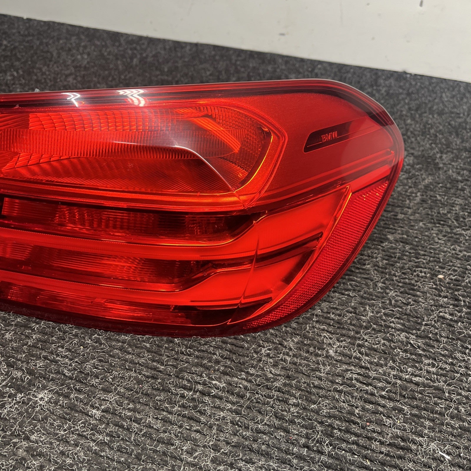 ☑️14-17 OEM BMW F32 F82 F83 M4 430i Rear Right Passenger Side Outer Tail Light