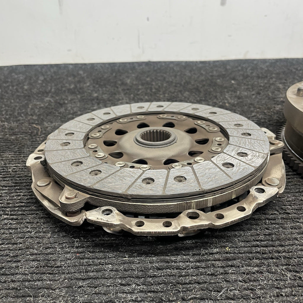 ☑️ 14-17 BMW F22 F23 M235i MANUAL TRANSMISSION CLUTCH FLYWHEEL N55 OEM