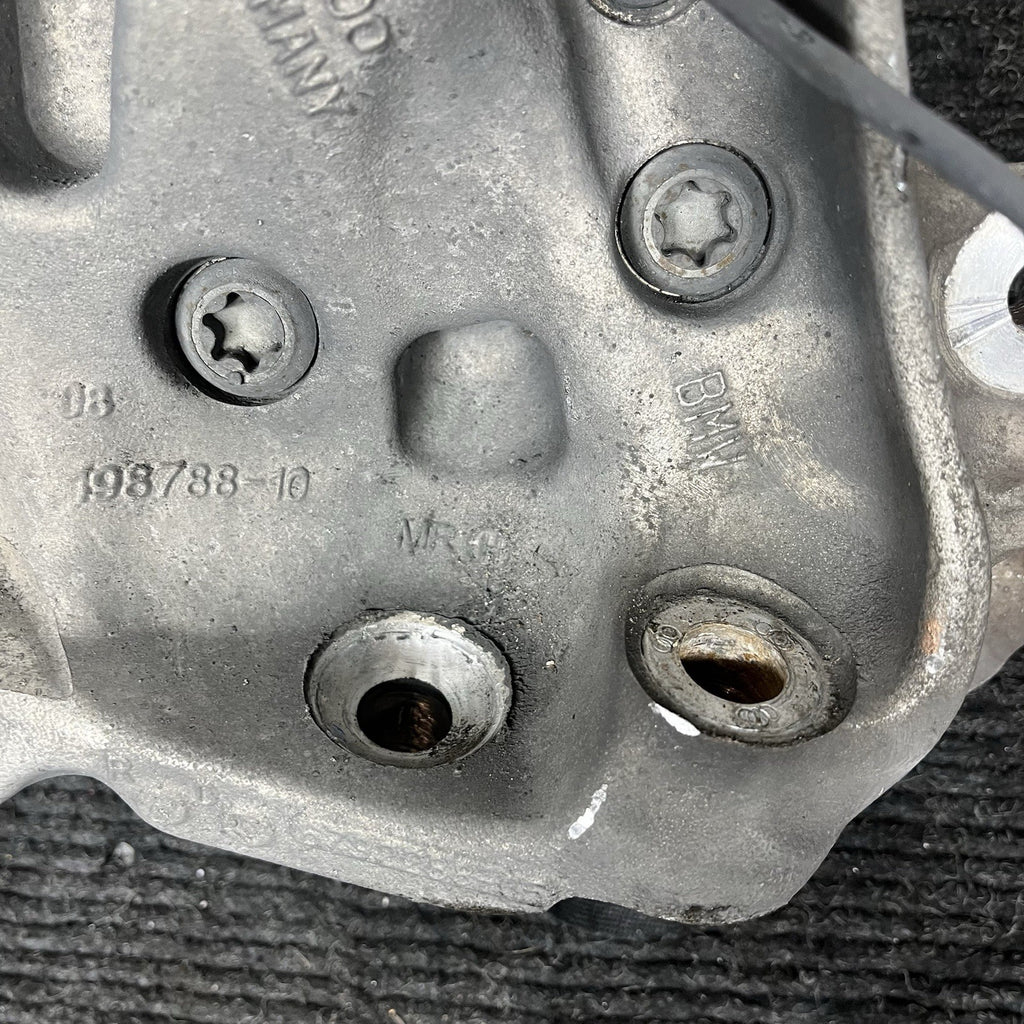 ☑️ 2012-2016 BMW 328I F30 RWD FRONT PASSENGER SIDE WHEEL HUB SPINDLE KNUCKLE OEM