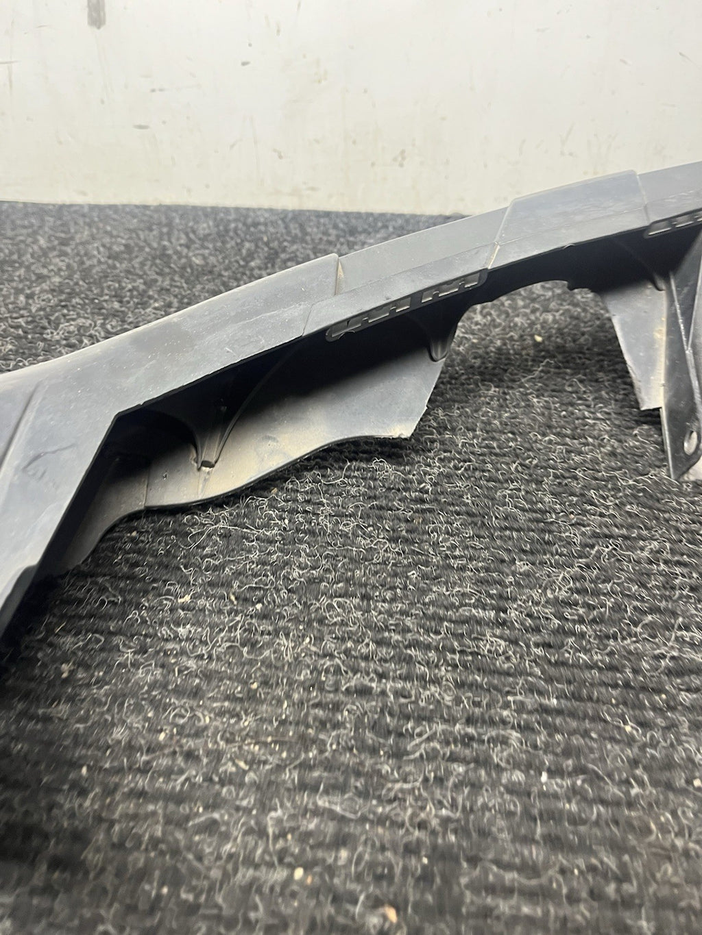 ☑️ 08-13 BMW E90 E92 E93 M3 OEM Drivers Left Headlight Bracket Carrier Mount LH
