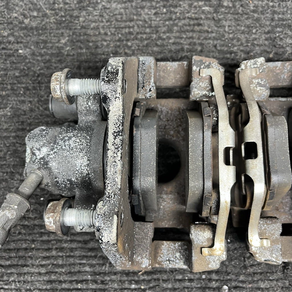 ☑️ 01-06 BMW E46 330i 330ci RWD SET OF 2 REAR LEFT & RIGHT BRAKE CALIPER OEM