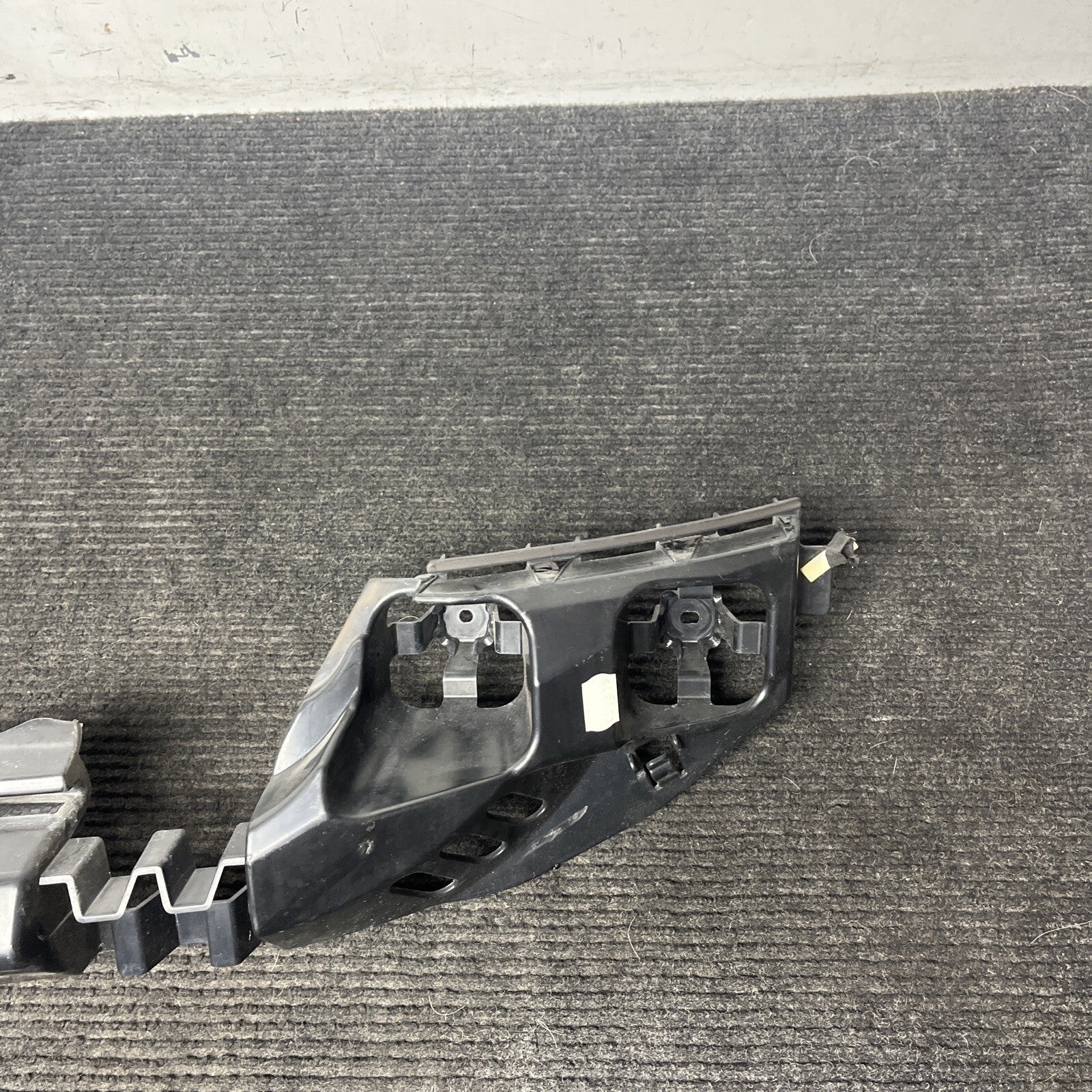 ☑️ OEM BMW 2 SERIES F22 F23 2014-2021 REAR BUMPER BRACKET SUPPORT 7285532