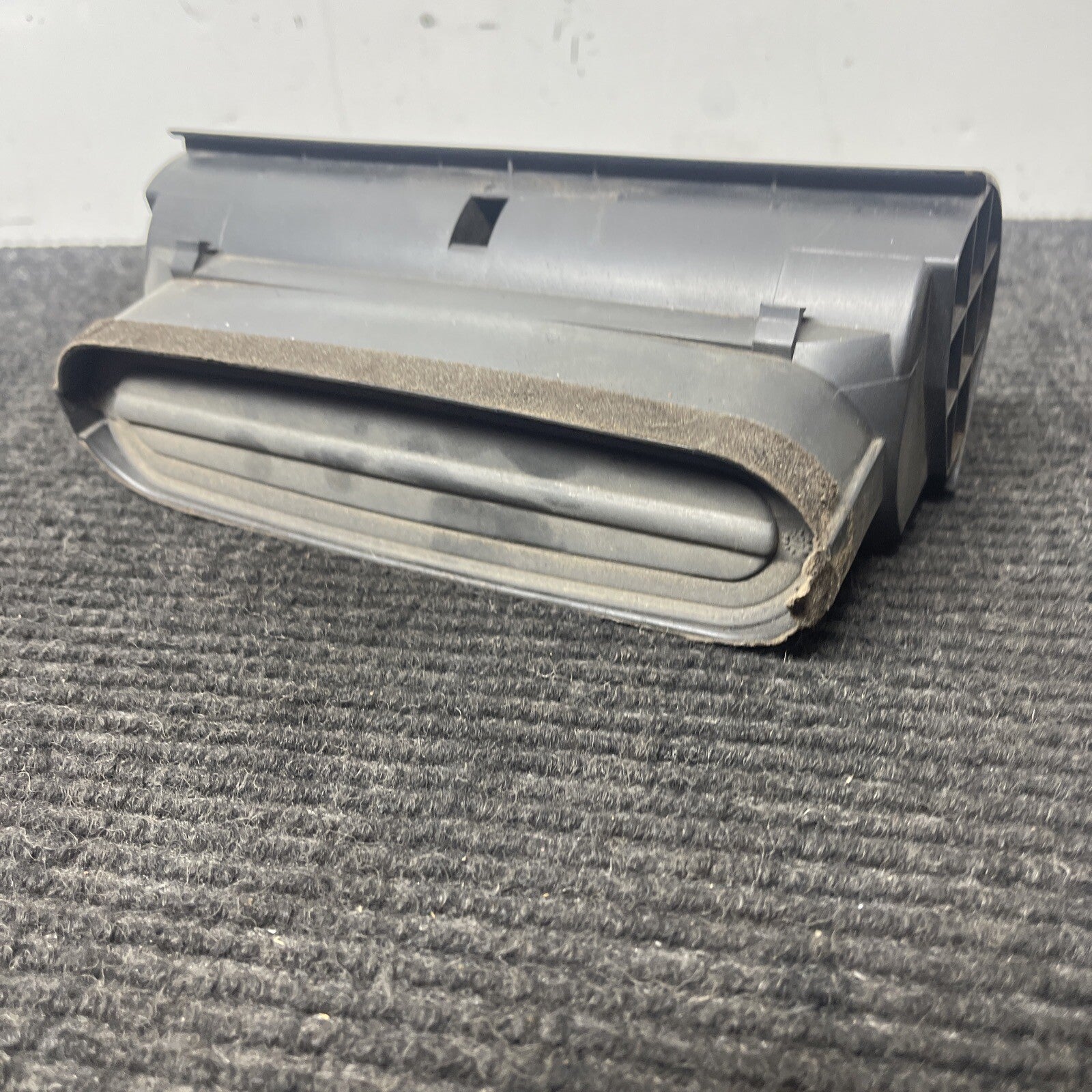☑️ 96-02 BMW Z3 FRONT CENTER CONSOLE DASHBOARD CENTER AIR VENT OEM