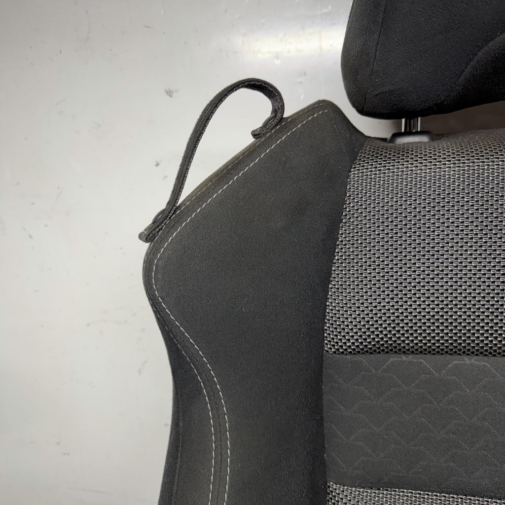 ☑️ 2017-2020 Toyota 86 Front Right Passenger Seat Su003-06563 Black Cloth