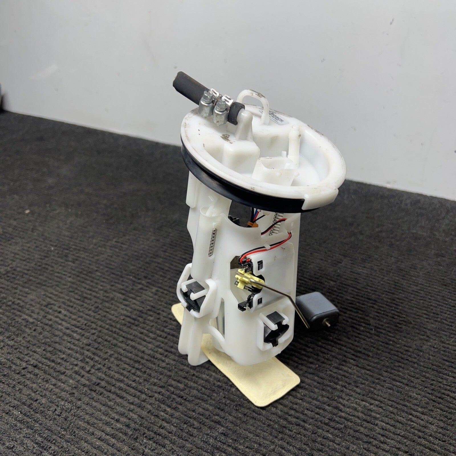 ☑️ Genuine Fuel Pump Assembly for BMW 330 Ci 3.0 (06/2000-04/2007) BOSCH