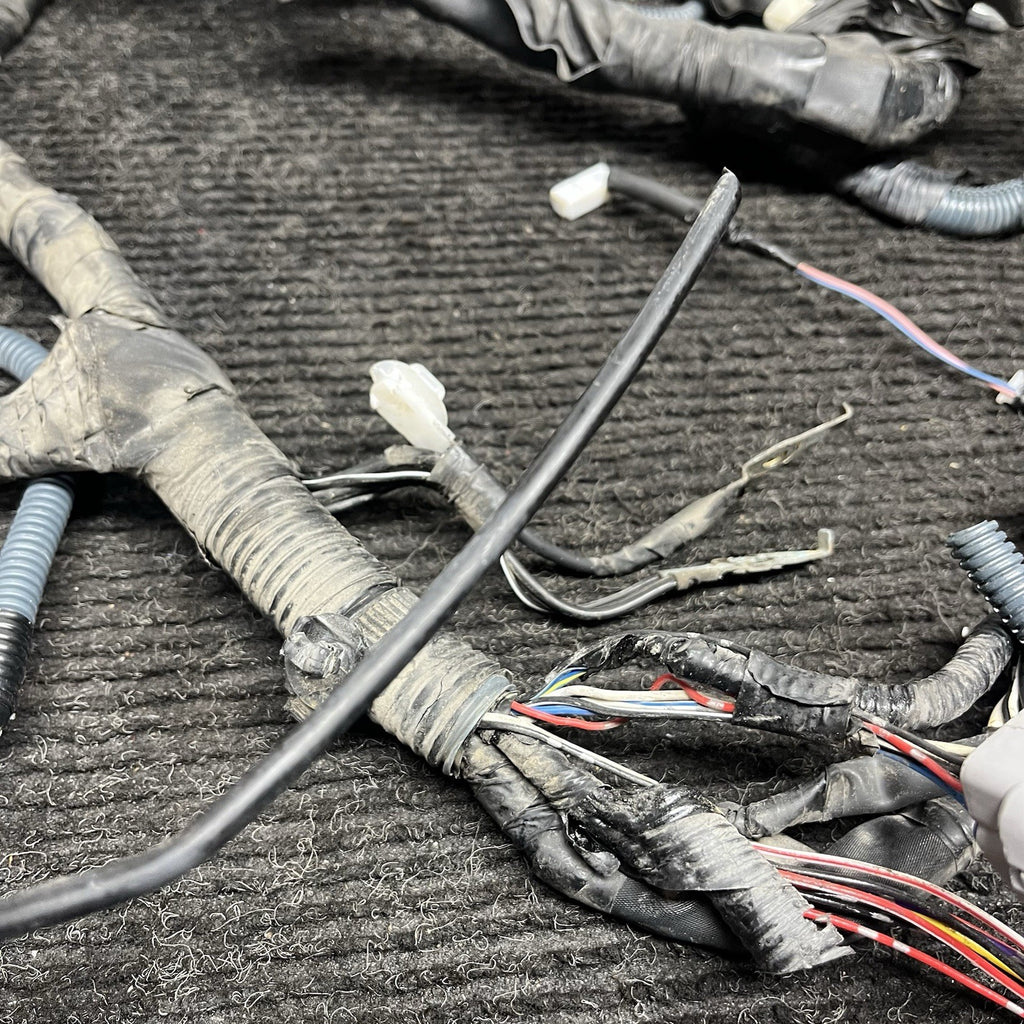 ☑️ 2013-2016 Scion FR-S Engine Bay Wire Harness W/Fuse Box Manual OEM