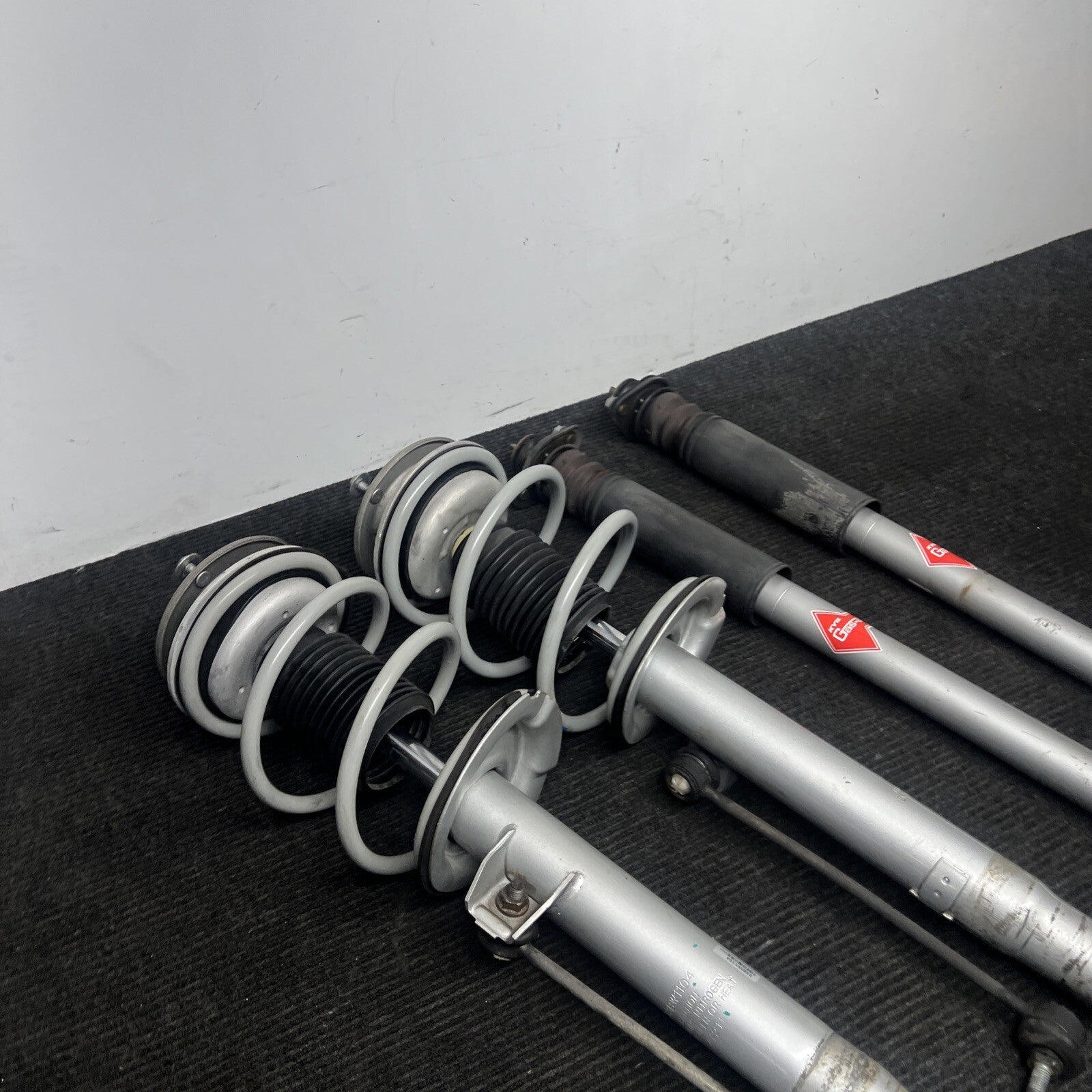 ☑️ BMW 323 328 330  2000-2006 Pair Front Monroe Quick Struts W/KYB Rear Shocks