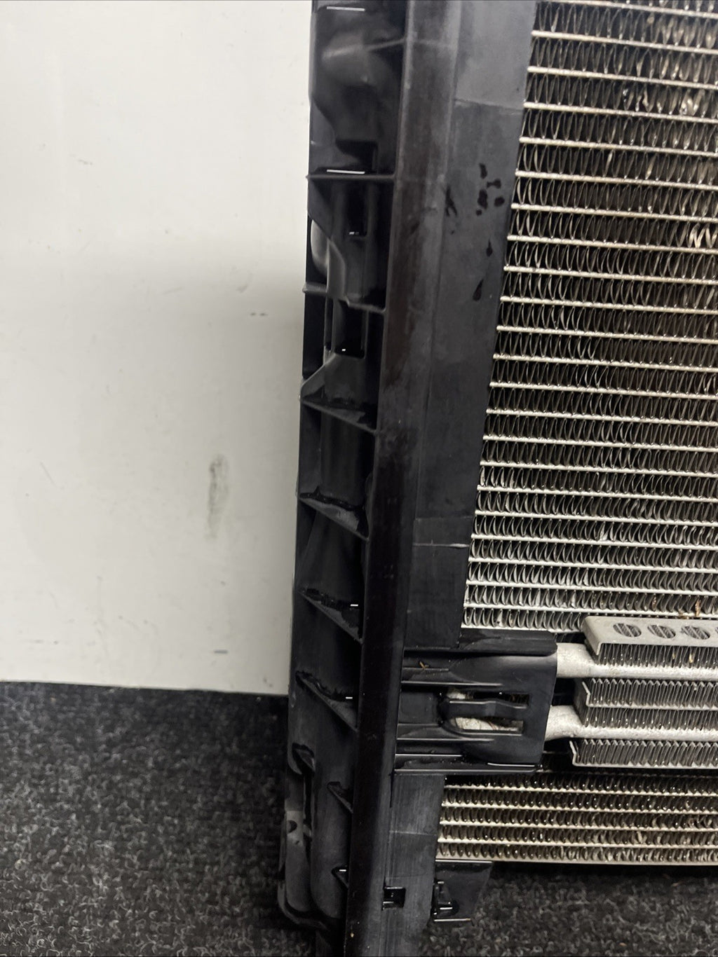 ☑️ 07-13 BMW E92 N54 335i RADIATOR A/T TRANSMISSION OIL COOLER W CONDENSER OEM
