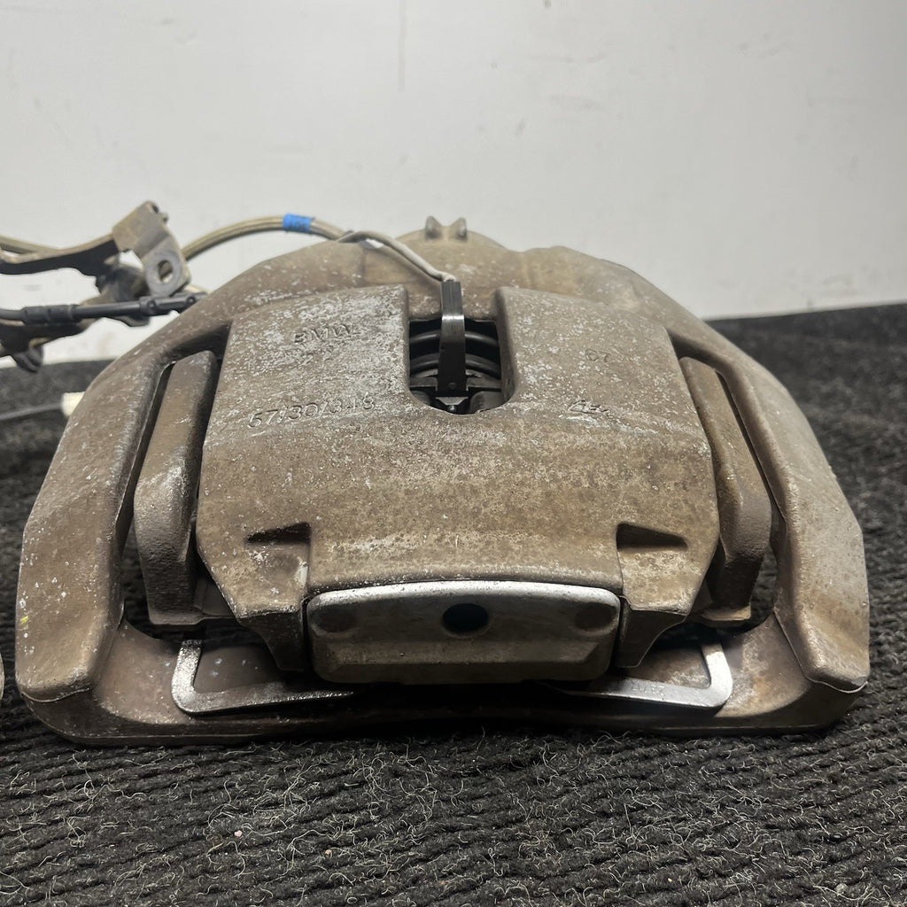 ☑️ 06-11 E90 E91 E92 E93 E84 335 BMW 335d Front Brake Caliper Set OEM