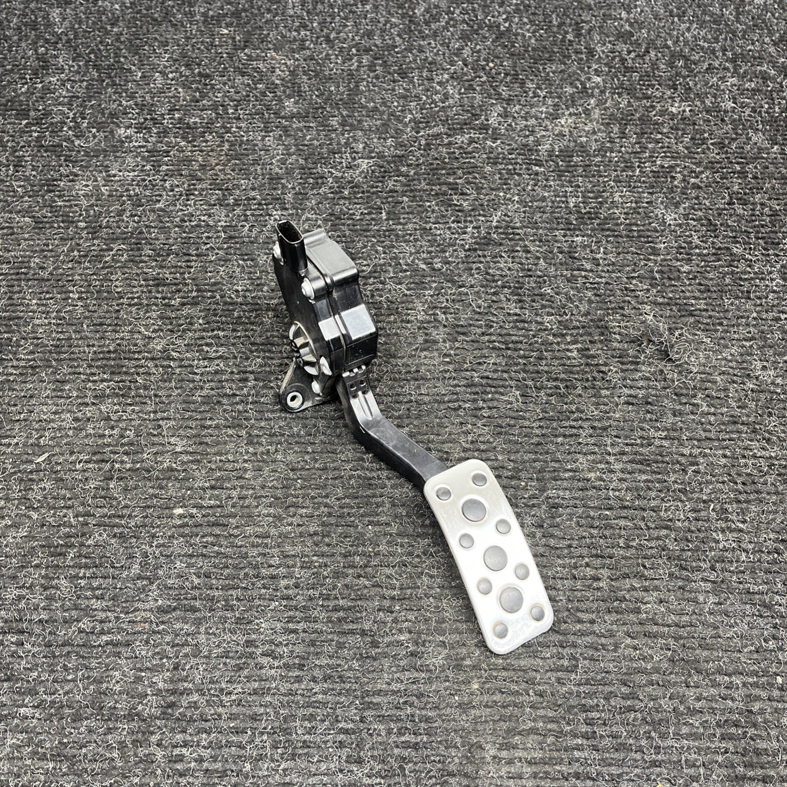 ☑️ 15-21 Subaru WRX STI Gas Pedal Throttle Accelerator Sensor 36010FJ071 OEM