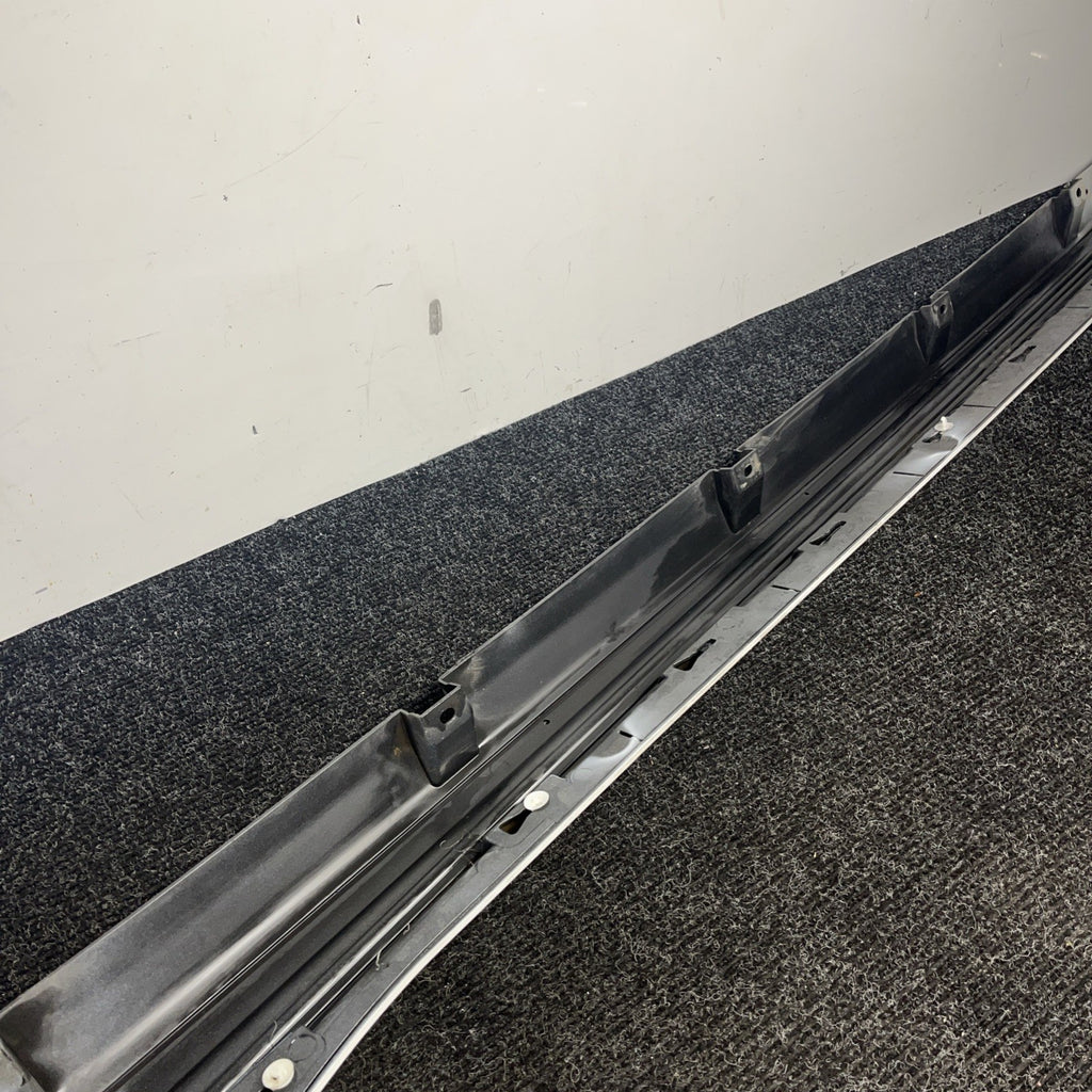 ☑️ 2014 - 2024 MASERATI GHIBLI RIGHT SIDE ROCKER MOLDING COVER PANEL OEM WHITE