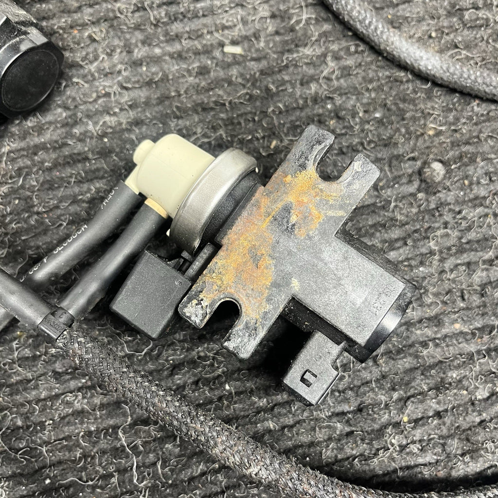 ☑️ 06-13 OEM BMW E90 E92 N54 Turbo Charger Air Pressure Boost Solenoid Valve SET
