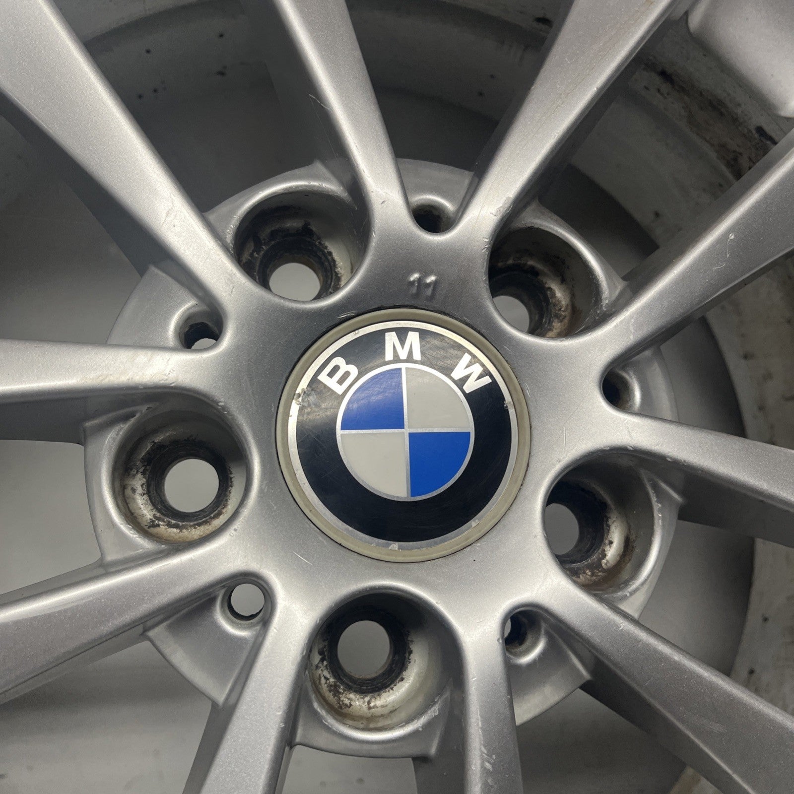 ☑️ Bmw E46 330 328 325 Oem Rim Factory Wheel 17" X 7" 10 Spoke Scuffs 6757042