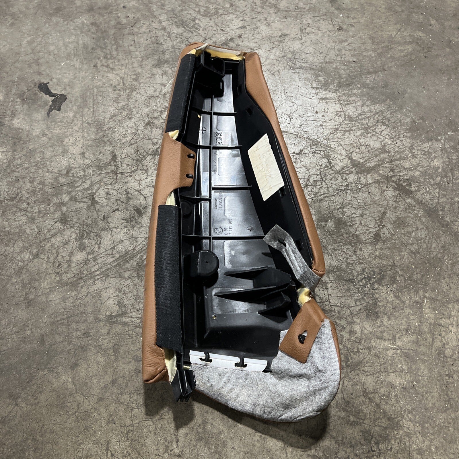 ☑️ 2007-2012 E92 REAR LEFT DRIVER SIDE SEAT CUSHION BOLSTER LEATHER OEM