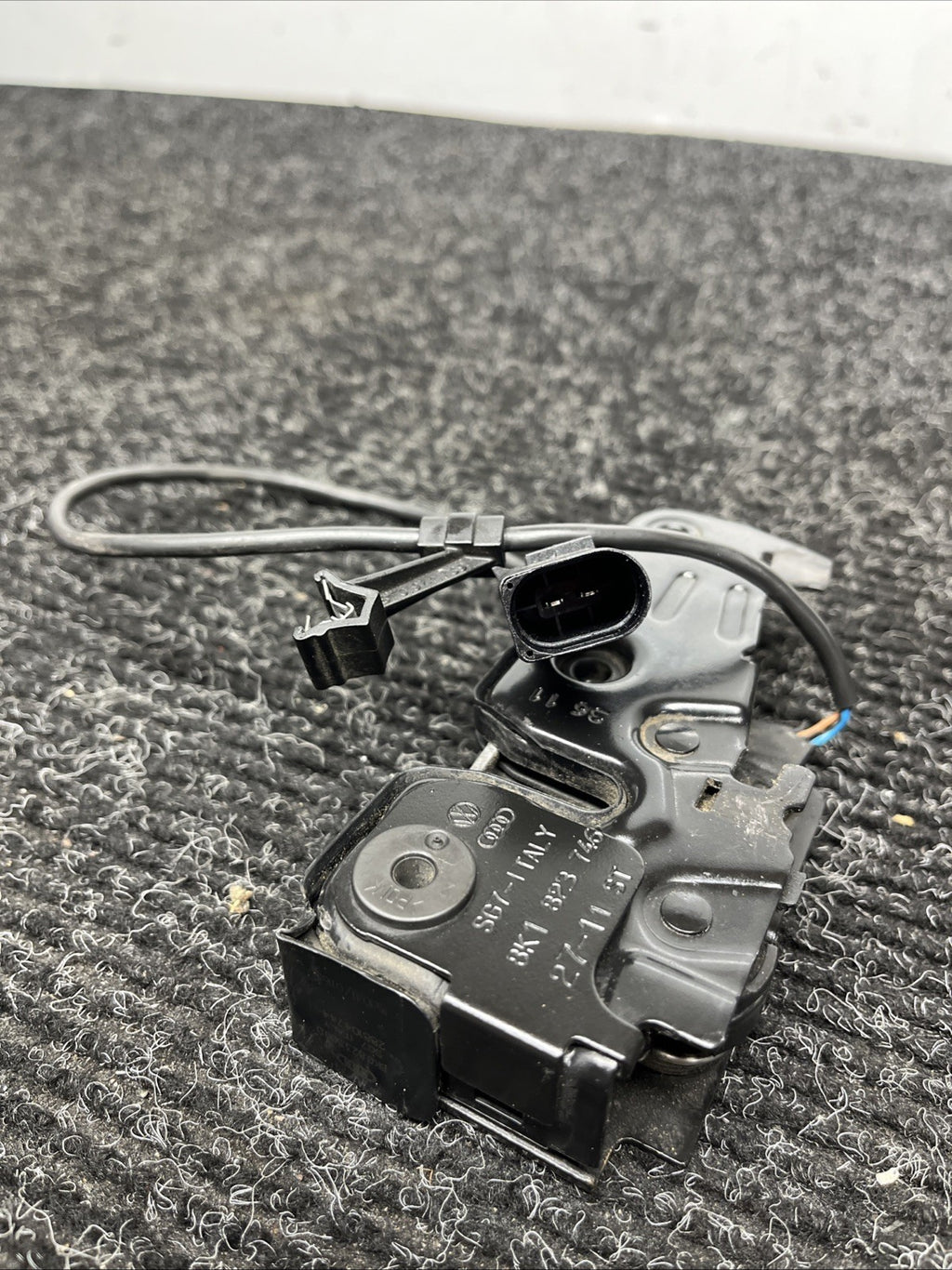 ☑️ 2008-2017 AUDI B8 A4 8T A5 S5 QUATTRO FRONT HOOD LOCK LATCH MECHANISM OEM