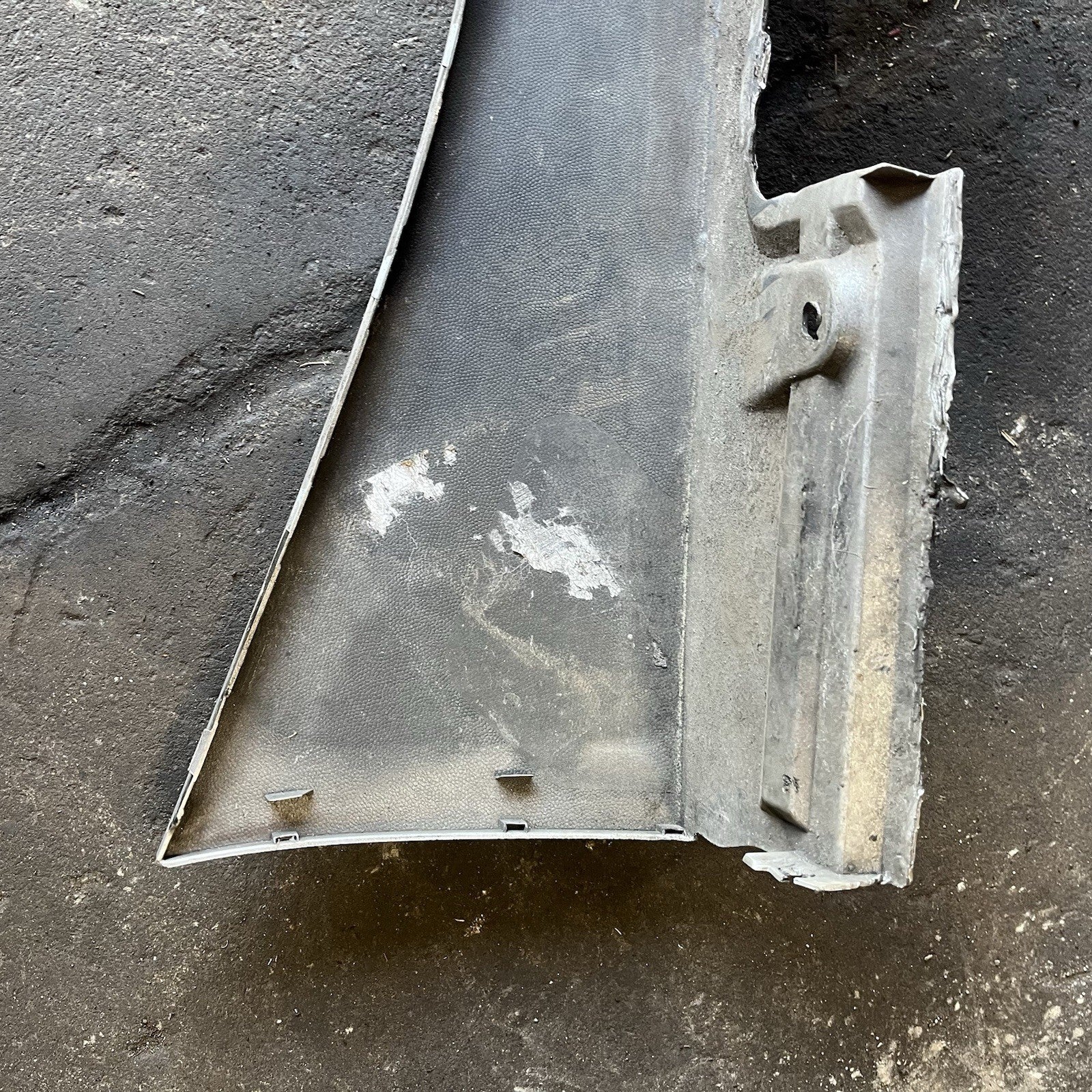 ☑️ 03-08 BMW E85 Z4 RIGHT SIDE SKIRT ROCKER PANEL MOLDING TITAN SILVER OEM