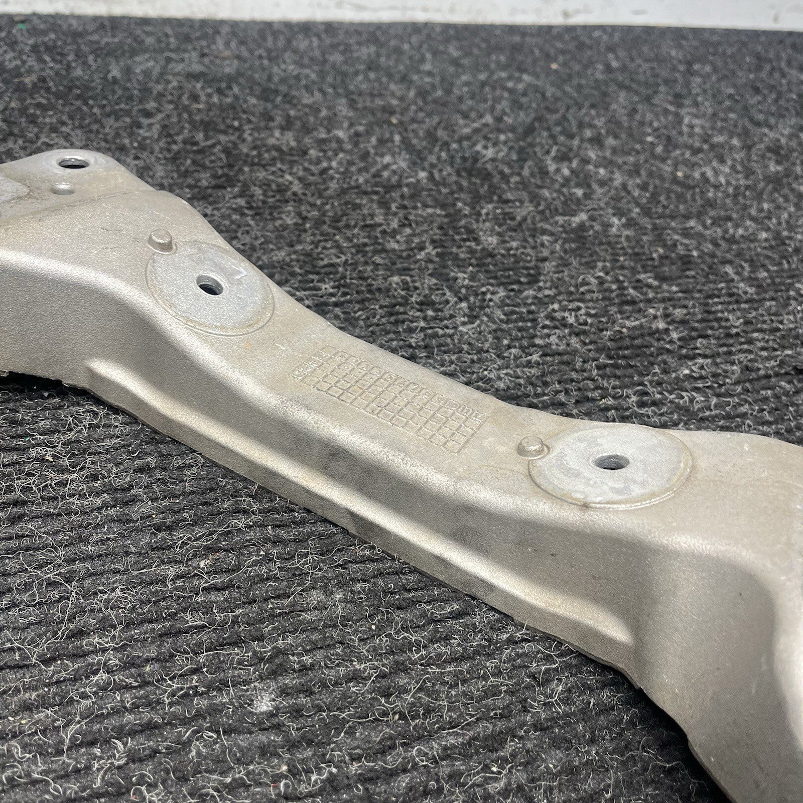 ☑️ 16-21 BMW F30 F32 F36 Auto Transmission Gearbox Support Mount Bracket OEM