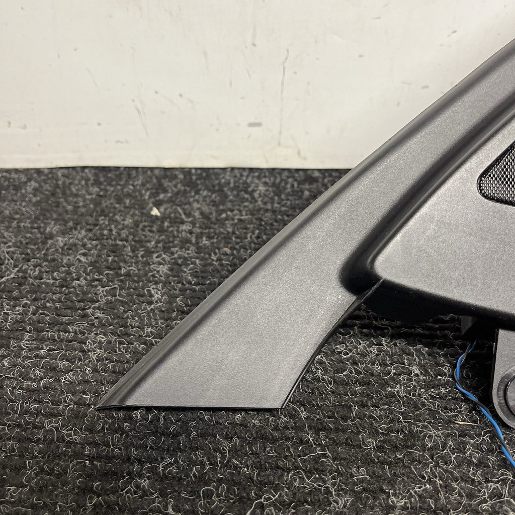 ☑️ 2012-2015 BMW 320i F30 Front Passenger Door Window Frame Trim 7259384 OEM