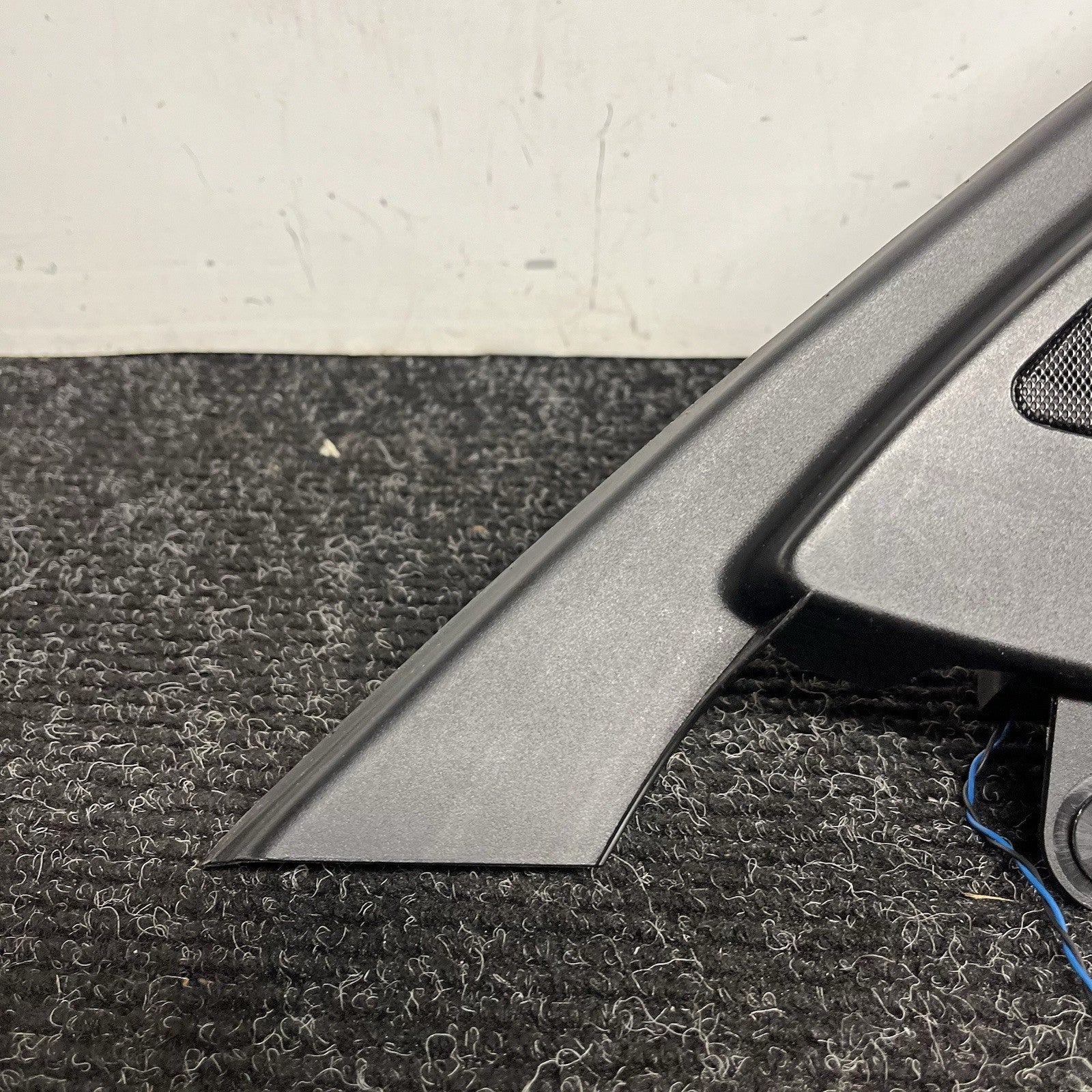 ☑️ 2012-2015 BMW 320i F30 Front Passenger Door Window Frame Trim 7259384 OEM
