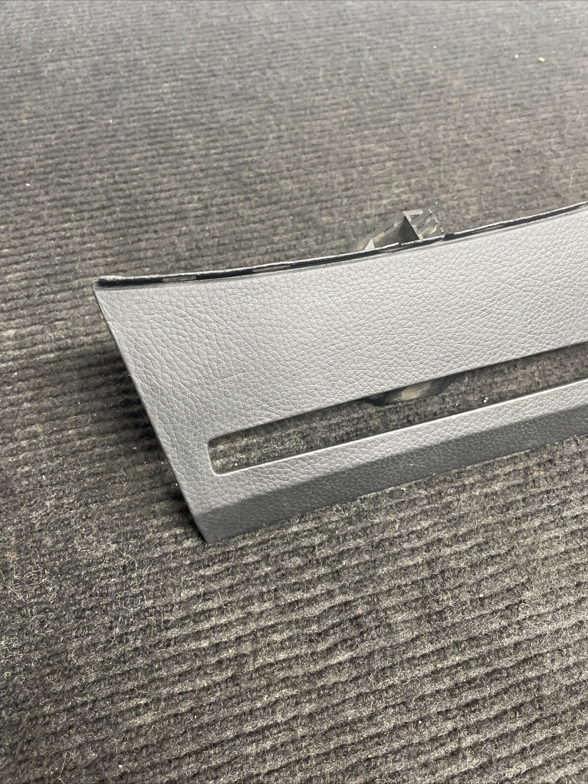 ☑️ 2006-2010 BMW M5 E60 CENTER CONSOLE UNDER PANEL TRIM OEM - 7906380