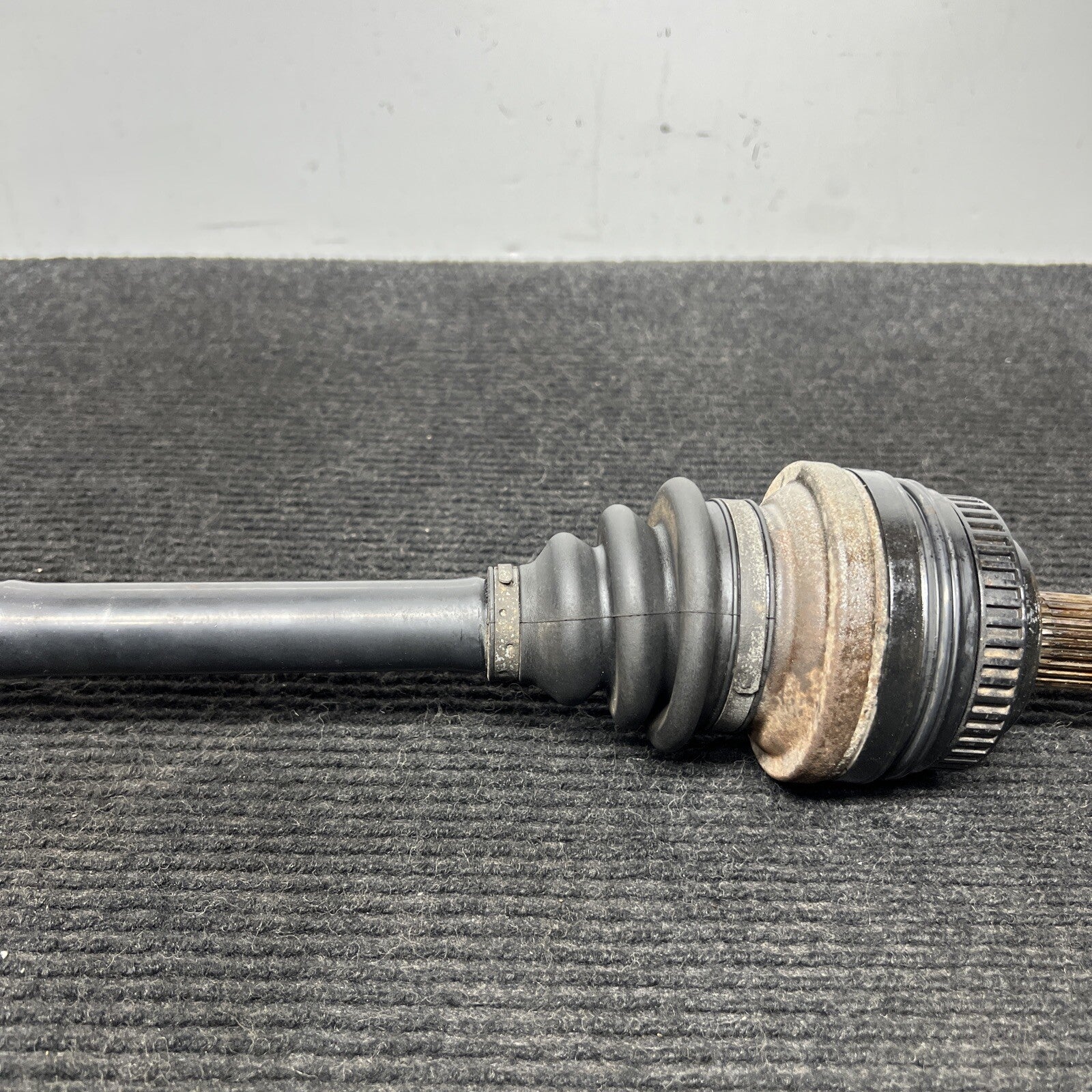 ☑️ 1997-02 BMW Z3 OEM Rear Right Hand Pass Side Axle GOOD SHAPE W/HARDWARE