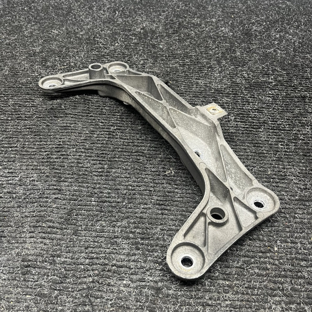 ☑️ 06-13 BMW E92 335i Automatic Transmission Mount Bracket Support OEM