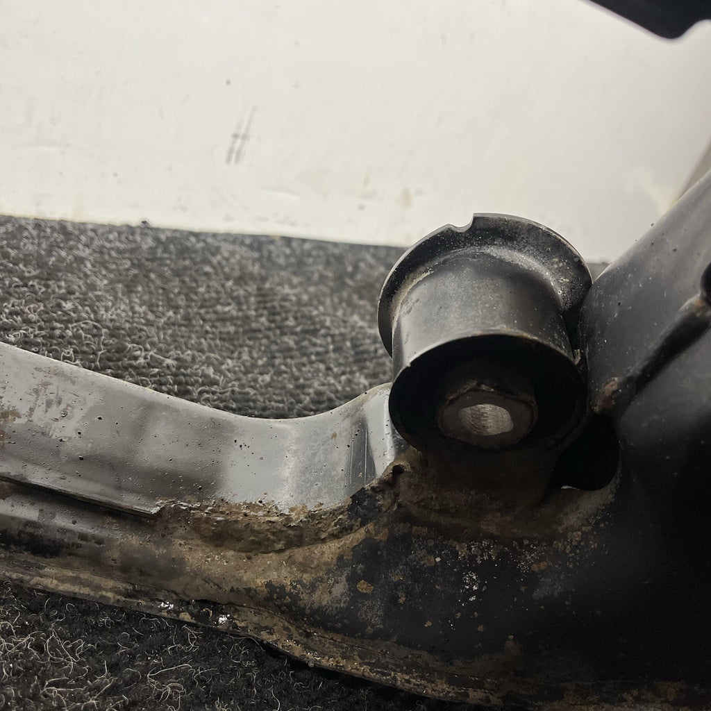 ☑️98-06 BMW E46 3 Series Rear Lower Axle Subframe Crossmember Carrier Cradle OEM