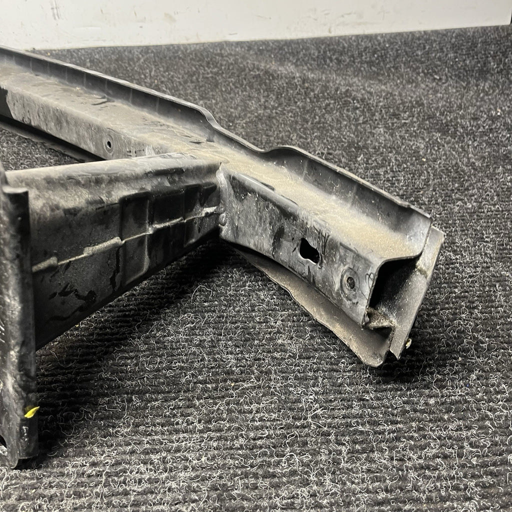 ☑️ OEM BMW E82 E88 128i 135i Front Support Frame Bumper Reinforcement Rebar Bar