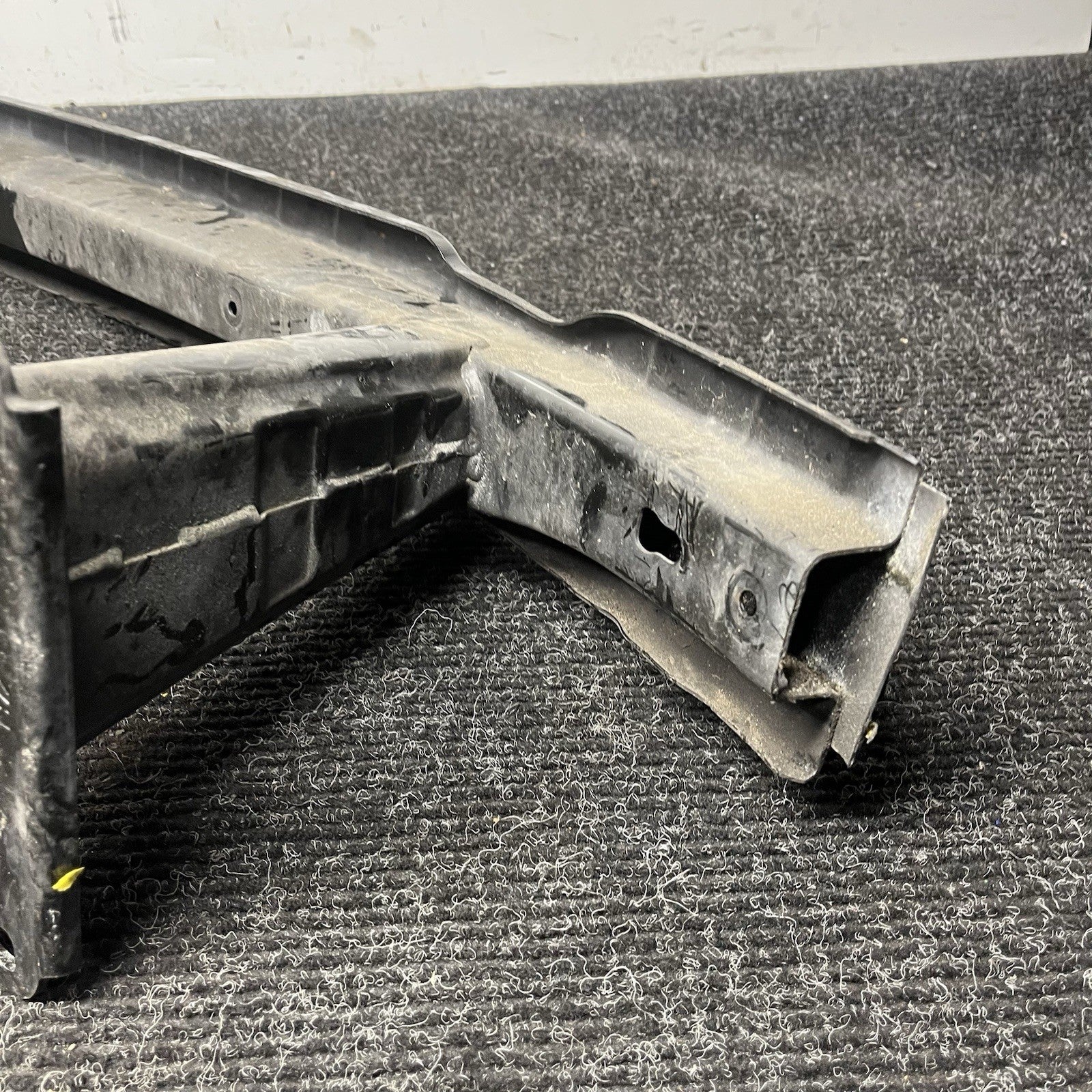 ☑️ OEM BMW E82 E88 128i 135i Front Support Frame Bumper Reinforcement Rebar Bar