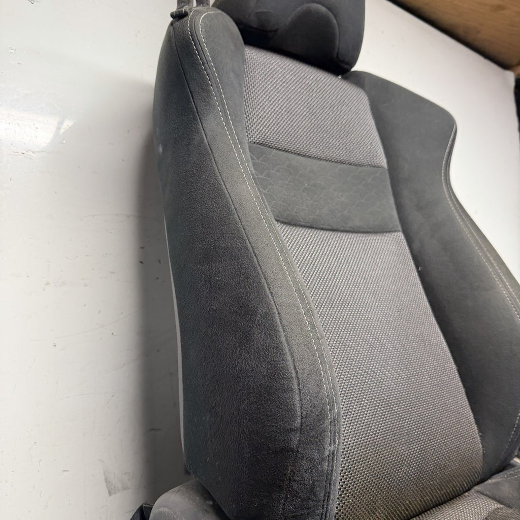 ☑️ 2017-2020 Toyota 86 Front Right Passenger Seat Su003-06563 Black Cloth