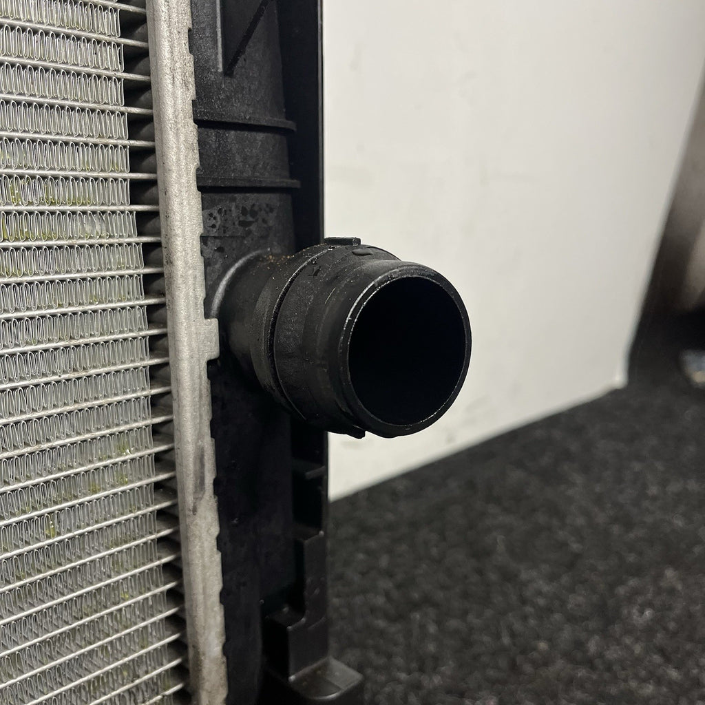 ☑️ 11-18 BMW X3 X4 F25 3.0L N55 Radiator Condenser Cooling Assembly