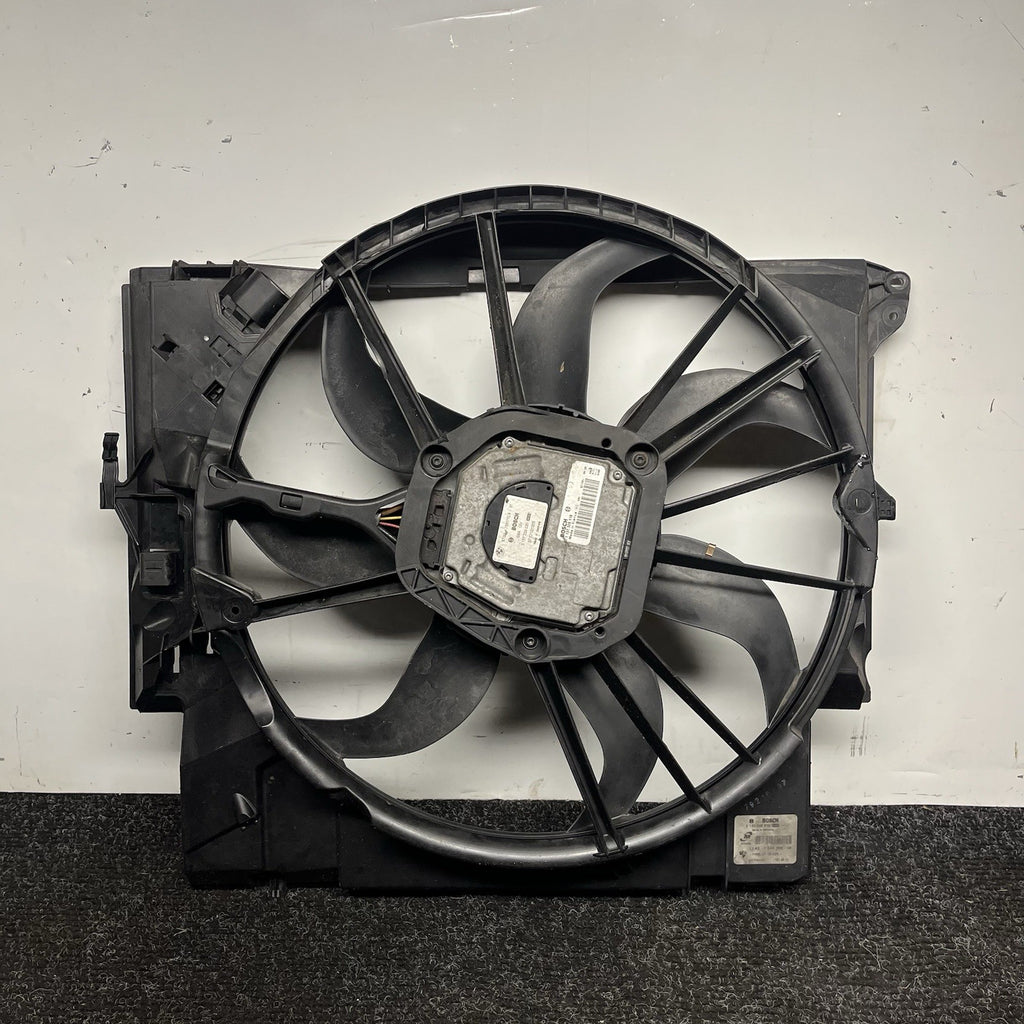 ☑️ 07-13 OEM BMW E88 E90 E92 N54 N55 Engine Radiator Cooling Auxiliary Fan 600W