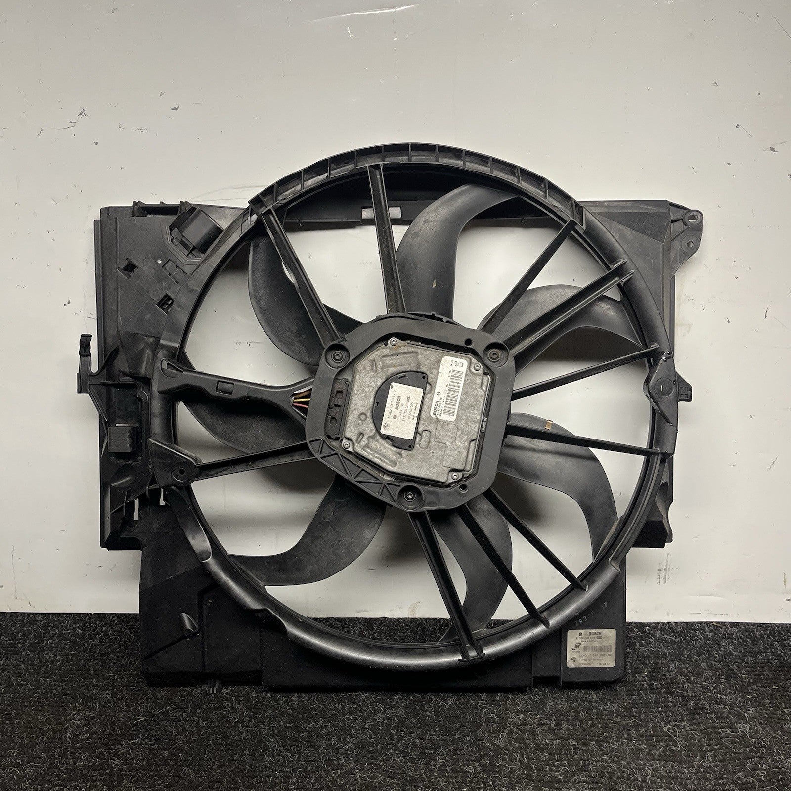 ☑️ 07-13 OEM BMW E88 E90 E92 N54 N55 Engine Radiator Cooling Auxiliary Fan 600W