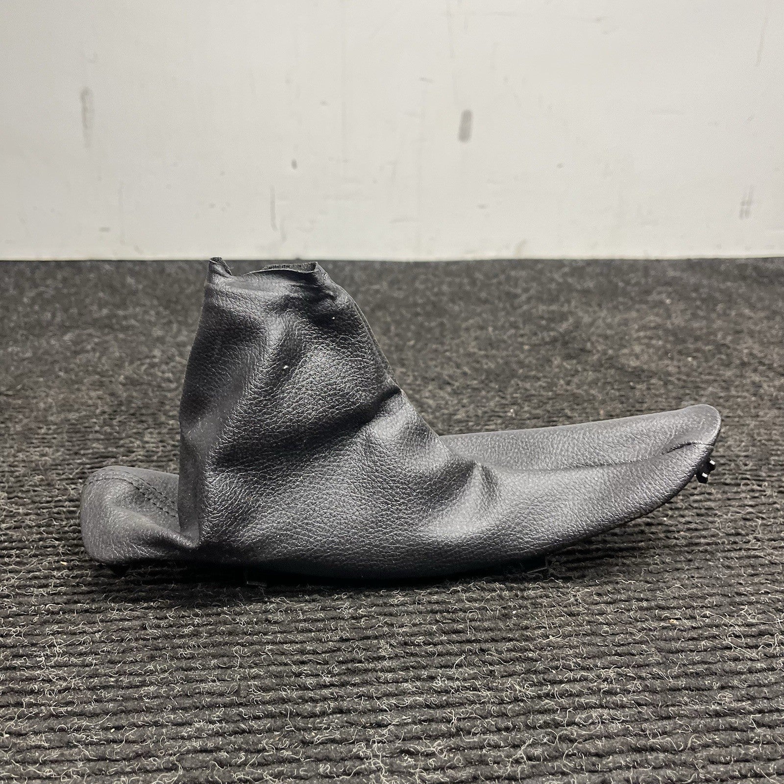☑️ 12-18 BMW F30 F31 320i 328i Parking Handbrake Lever Boot Cover OEM 9235425