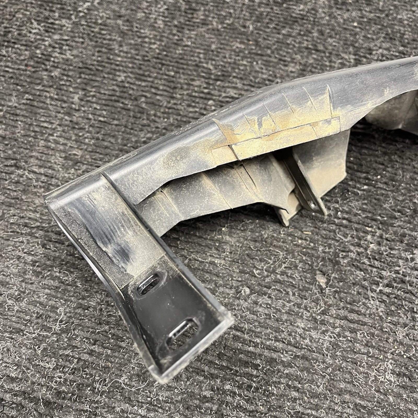 ☑️ 09-11 BMW E90 328i 335d Front Right Headlight Arm Bracket Mount 7138402 OEM